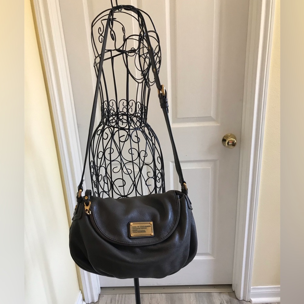 Marc by Marc Jacobs Dark Gray Leather Bag Adjustable Strap Gold Hardware Pebble